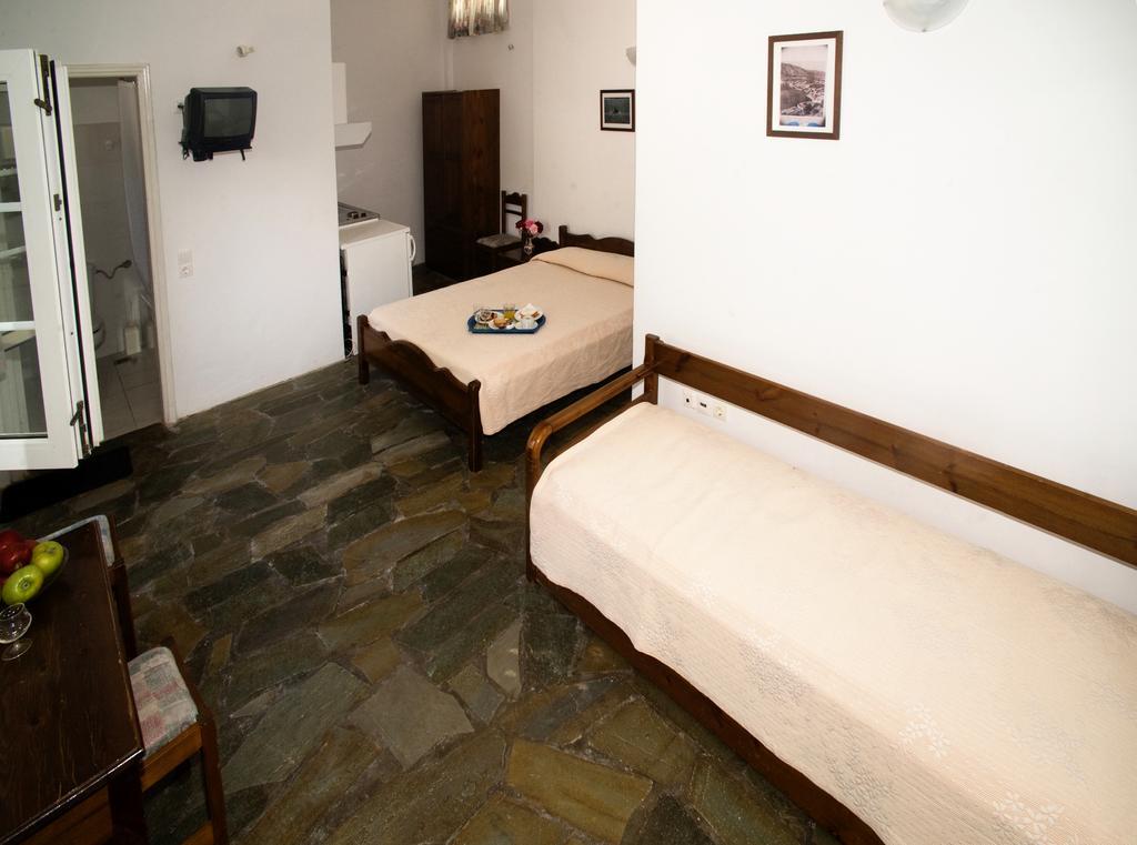 Aiolos Hotel Ménites Exterior foto
